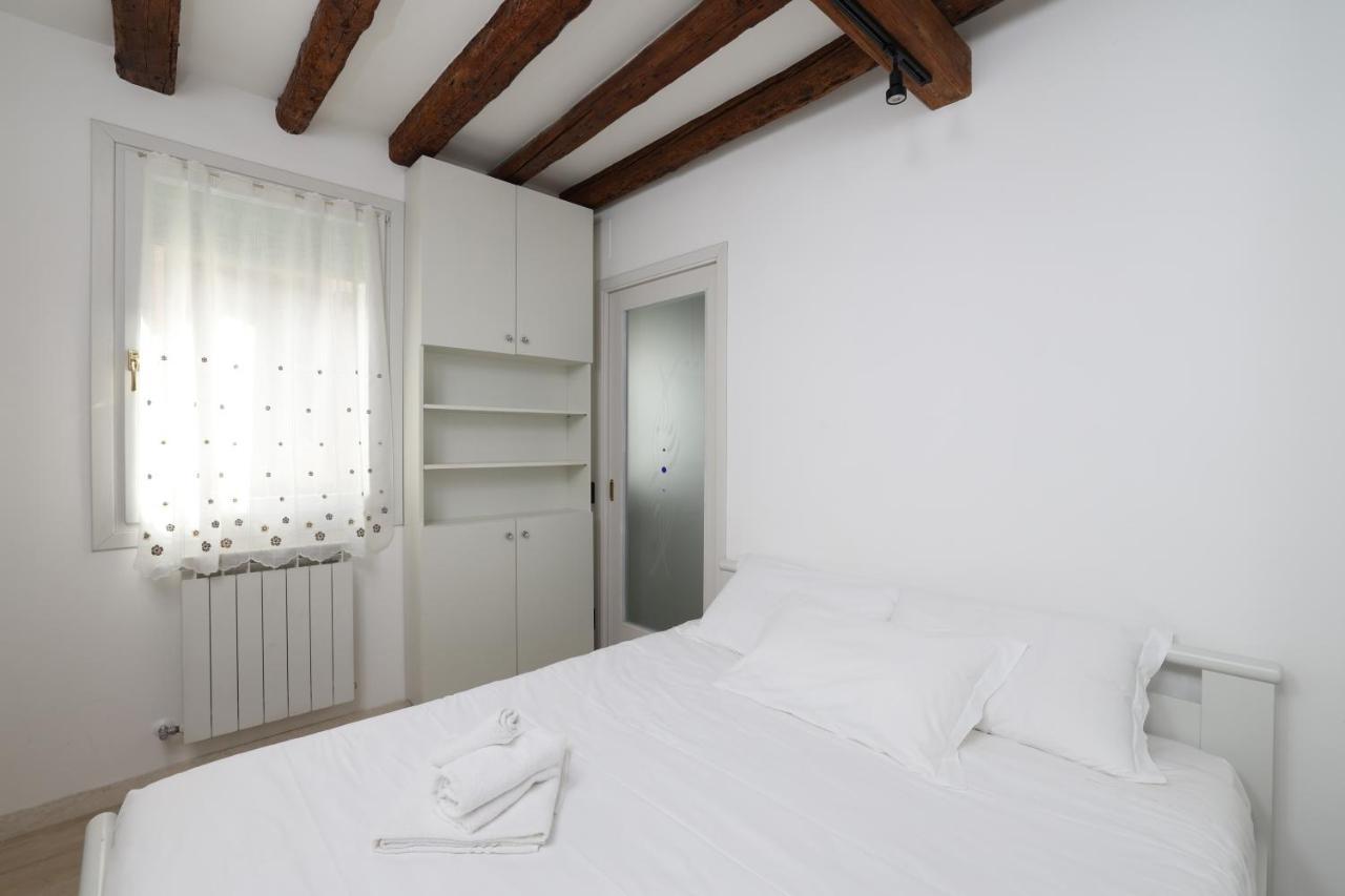 Ca Giardini Apartments In Biennale By Bricola Apartments Venice Exterior photo